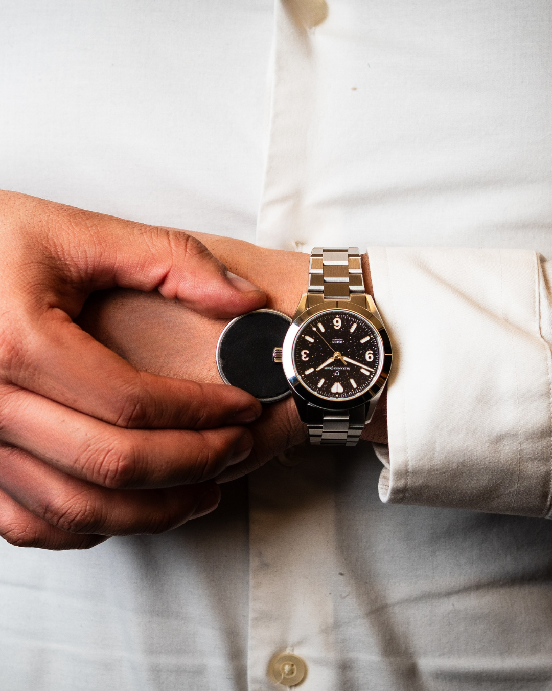 How to Add Smart Features to Any Watch Without Replacing It